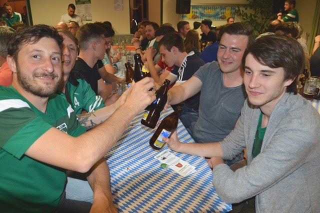 F Bockbierfest Fußballer Gaeste web